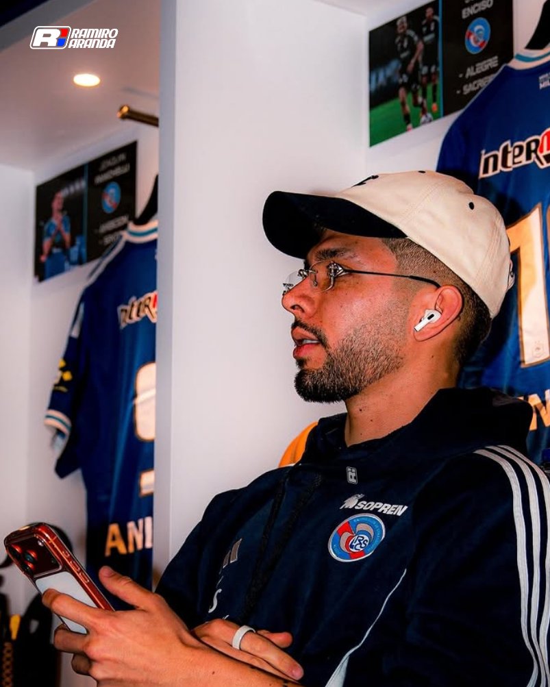 Ramirofutbolpy's tweet image. 💎🇵🇾 ¡La JOYA TITULAR en FRANCIA! 🇫🇷🔟

🔵⚪️ Julio Enciso arrancará de titular en el #Strasbourg ante #Avranches por la #Ligue1.

⁉️¿Opiniones?
-#RamiroArandafutbolpy