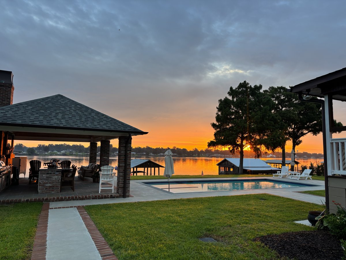 LucasFirminPool's tweet photo. The clocks move forward, and the sunsets get better. 🌅
Ready to make this your new evening routine? Let’s start designing your dream pool today!
#DreamPool #LuxuryBackyard #PoolPerfection #BackyardGoals https://t.co/q4CkmgRiCj