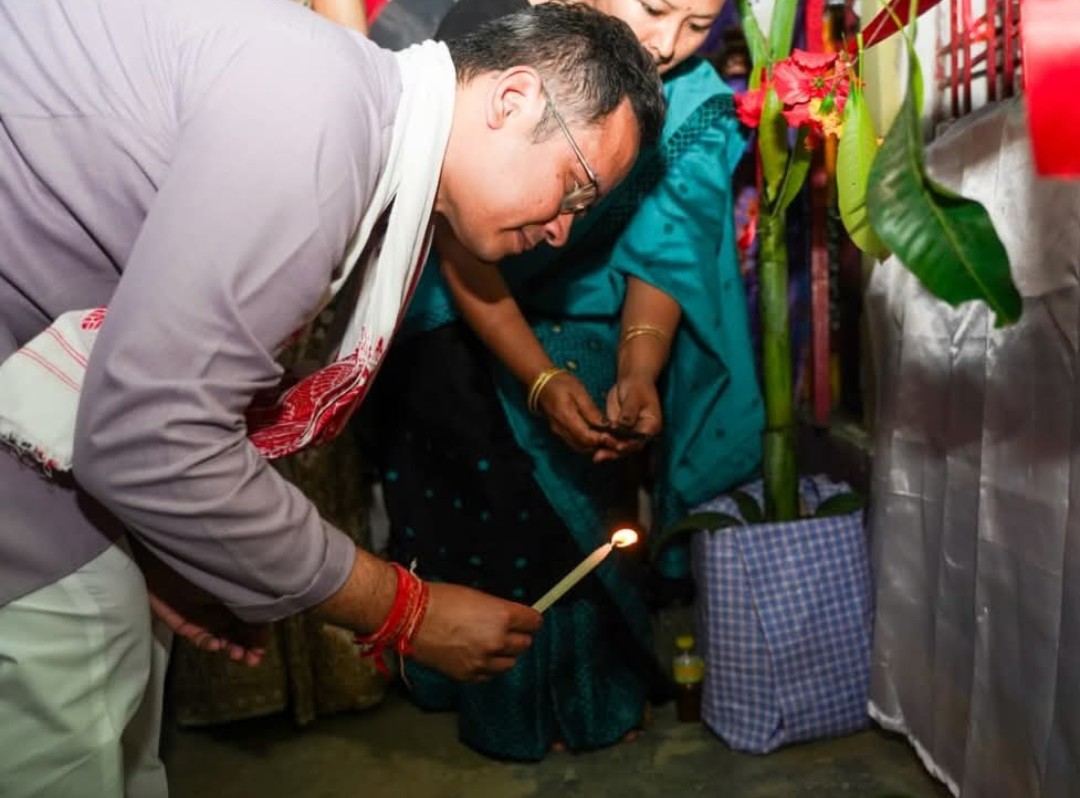 INCBinitasaik's tweet photo. ইং ৭মাৰ্চ ২০২৬ তাং শনিবাৰে মাননীয় সাংসদ তথা যোৰহাট বিধানসভা সমষ্টি মনোনীত প্ৰাৰ্থী #gauravgogoi ডাঙৰীয়াই ২০২৫-২০২৬ বিত্তিয় বৰ্ষৰ উন্য়ন যোৰহাট পৌৰভাৰ অন্তুৰ্গত ভালে কেইটা ৱাৰ্ডত আধাৰশিলা স্থাপন কৰে। https://t.co/wxxbhS6Nty