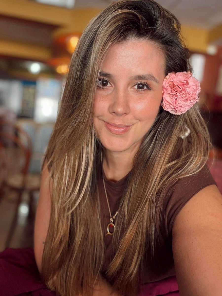 DanielaNieto7's tweet photo. Una gestora social que ama a lo que hace. https://t.co/ADHAbZG4GB