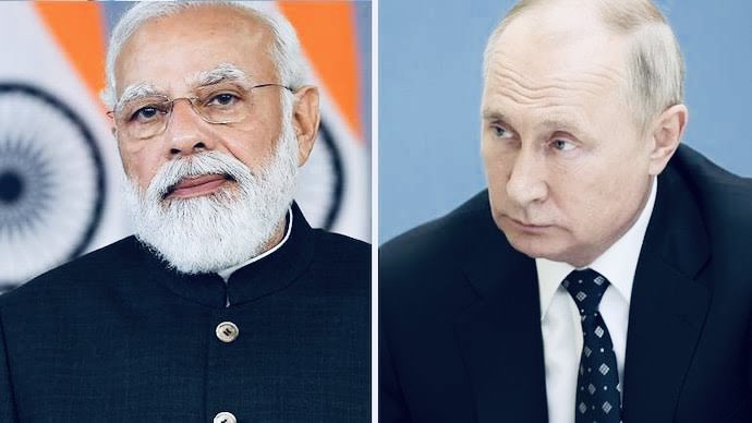 Aesalerte's tweet image. 🚨🇮🇳🇷🇺 Géopolitique du pétrole

Après avoir subi des pressions pour réduire ses achats de pétrole russe, l’Inde revient vers la Russie.

Mais cette fois, Moscou ne veut plus accorder les grosses remises d’avant.

La guerre mondiale du pétrole ne fait que commencer. 

#Inde