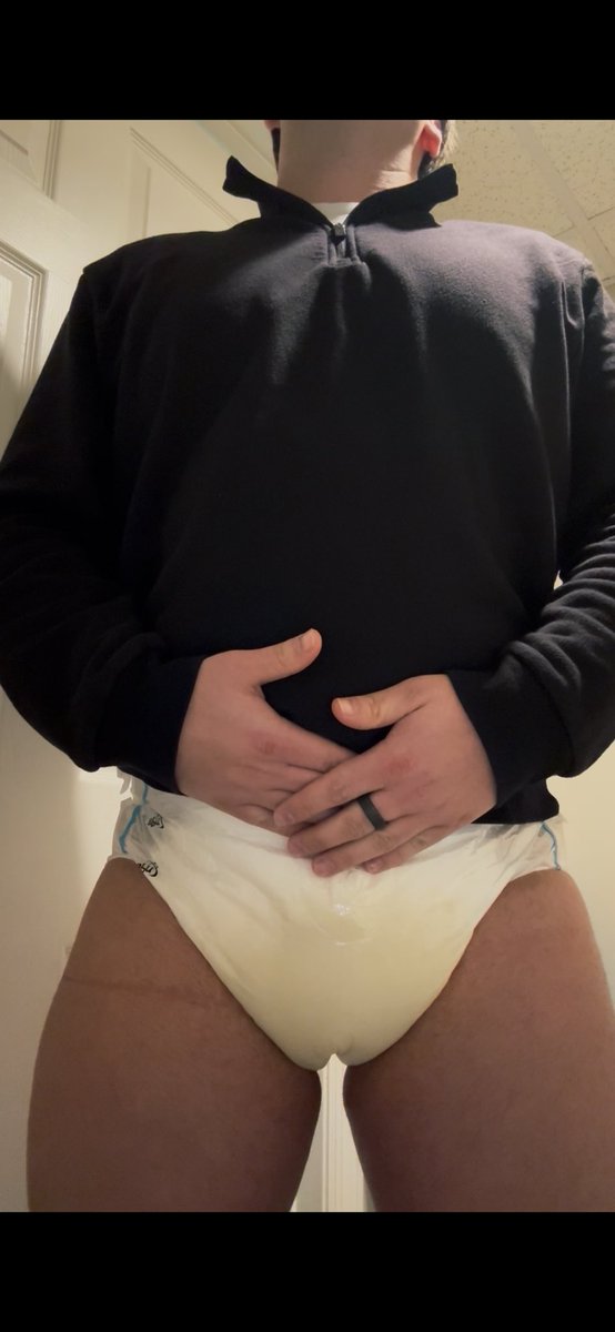 bourbonbabyyy's tweet photo. POV: daddy says if you keep your work diapers dry you can wear training pants from now on…….please don’t tell him!
🍼🧷😭
#Adultdiaper #Abdl #gayabdl #Bedwetter #middlespace #diaperlover #diaperboy #abdlcommunity #abdlboys #diaperfetish #diaperhumiliation https://t.co/8hwfSNXR1G