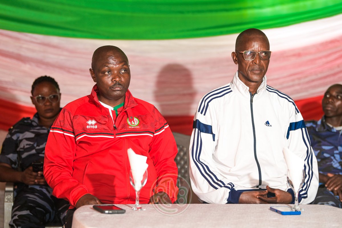 RTNBurundi's tweet photo. Journée sportive et culturelle au camp #GAPI, des Gardes de Corps 15ème promotion pour la protection des institutions publiques ! https://t.co/PLLqLbG2V4