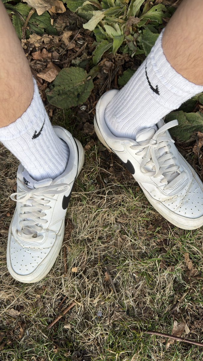 jerrysolezx tweet picture