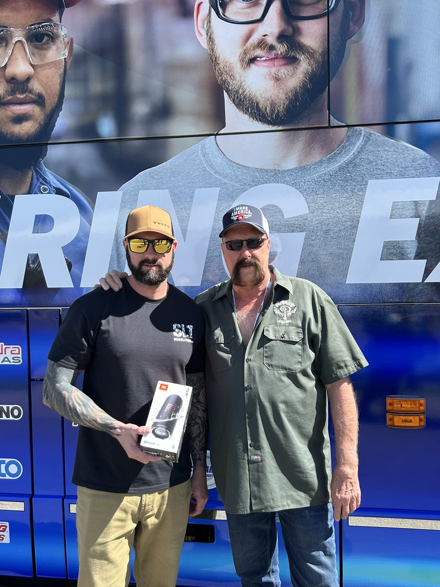 I Make America tweet media