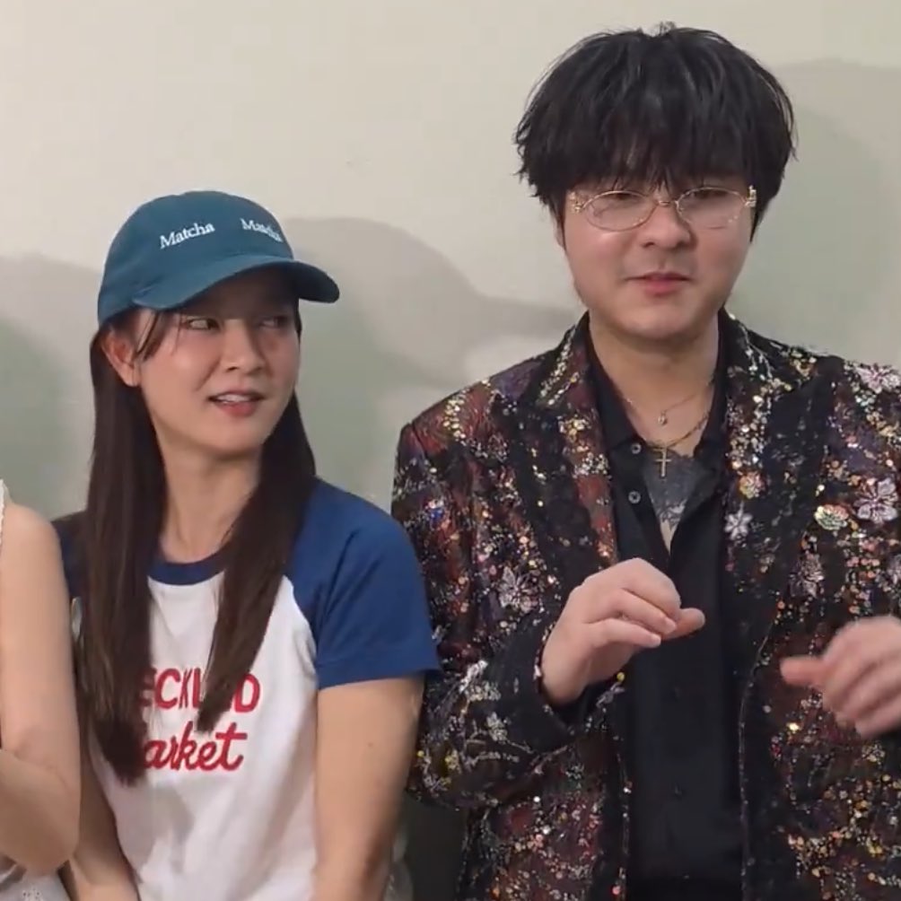 เดอะทอยคงคอนเซ็ป ไม่อะไรกับใคร แล้วก็ไม่อะไรกับพี่อิ้งค์ด้วย525252525525665552555555 จะรั่วตอนกล้องแพลนมาคู่นี้