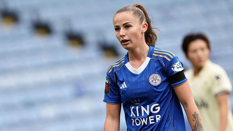 IamBerry29's tweet image. Altro giro, altra doppietta con il 🏴󠁧󠁢󠁷󠁬󠁳󠁿 per Hannah #Cain. Giocatrice che ho segnalato più volte in passato ad operatori e addetti ai lavori, in scadenza con il @LCFC. Ma in Italia continuiamo a ignorare i profili buoni e guardiamo solo alla Scandinavia... mah!
#SerieAWomen