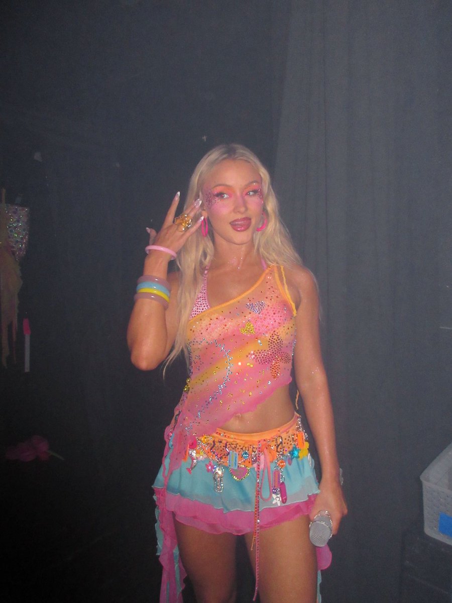 Zara Larsson tweet media