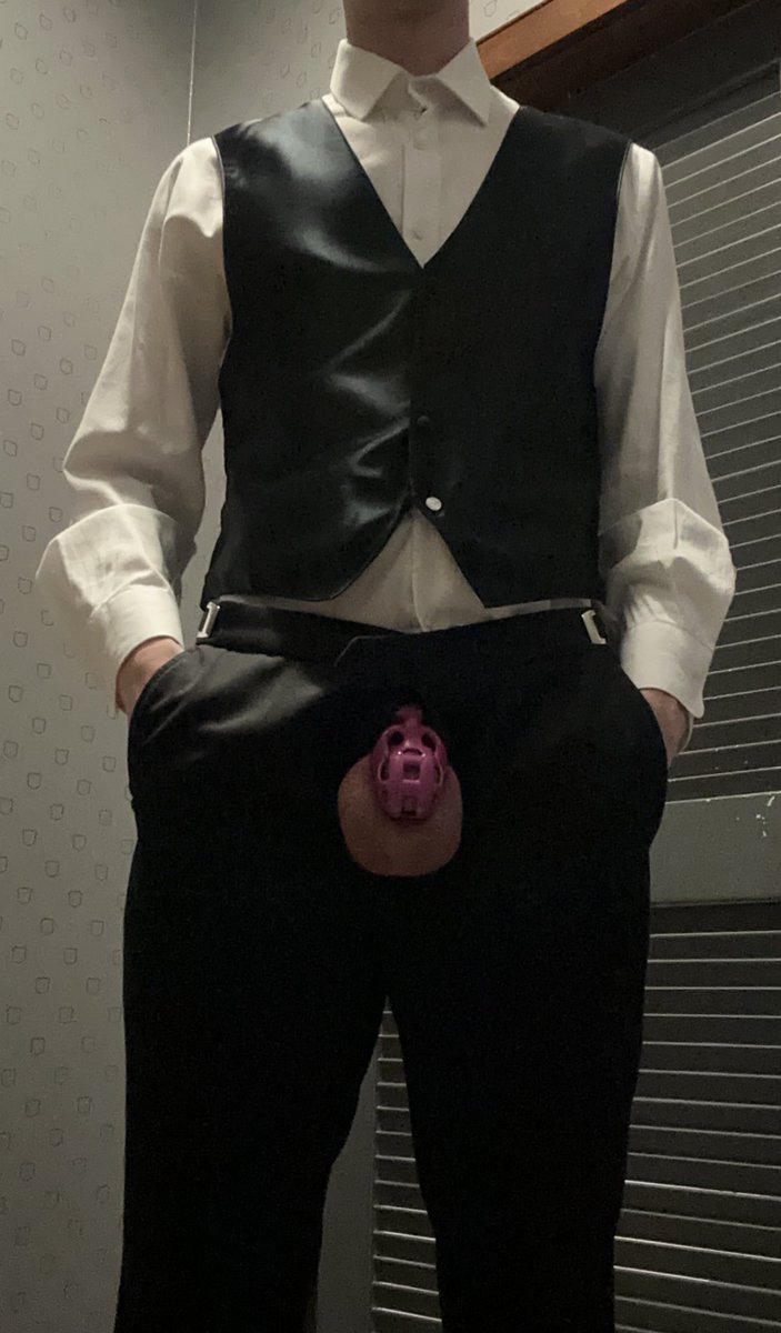 Caged Adam 😎 tweet media