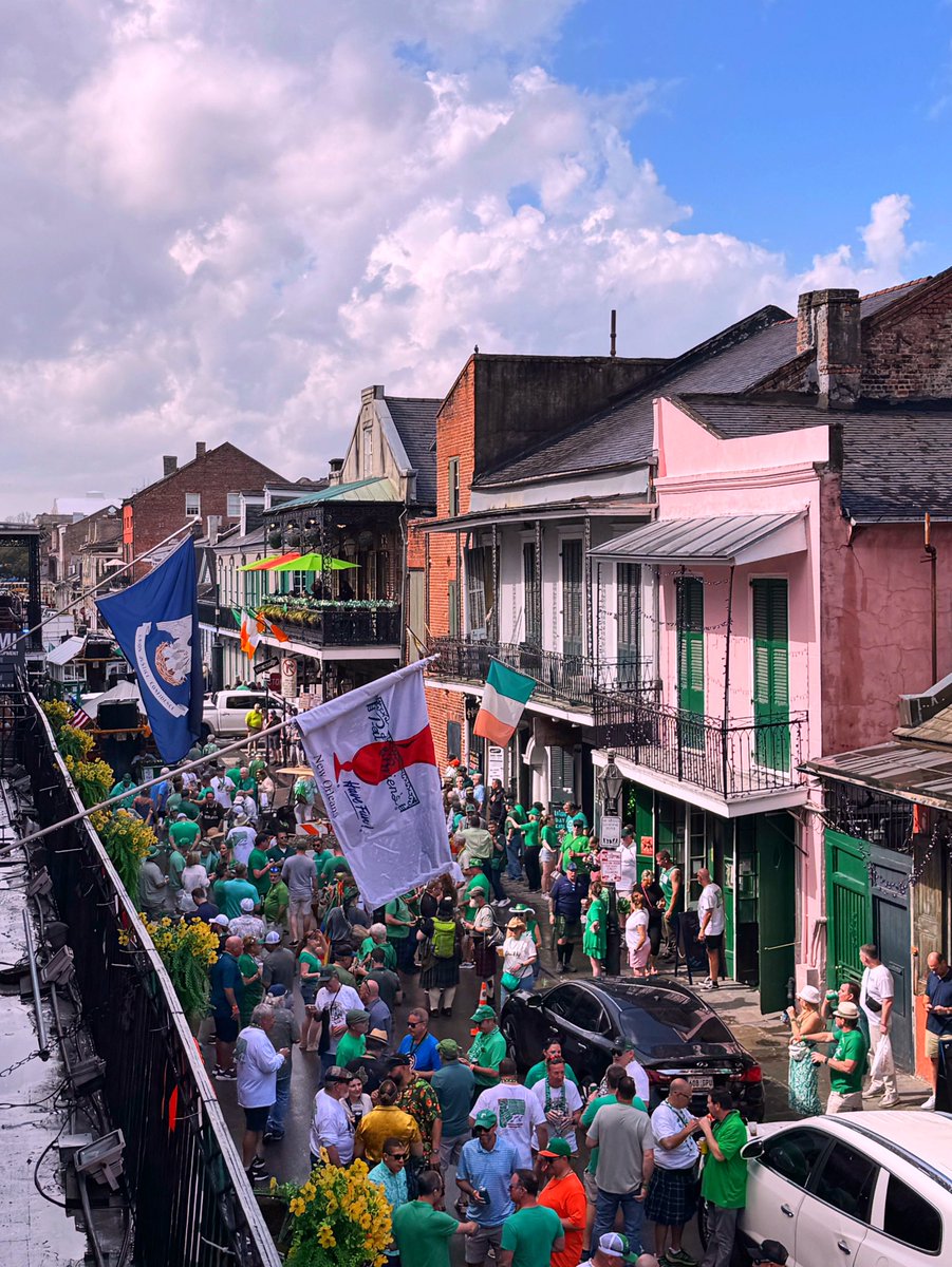 DavidMora's tweet image. Another great Irish Channel St. Patrick’s Day Parade Practice March in the books! The Irish spirit was strong and green was everywhere. See y’all next Saturday for the 2026 @IrishChanParade. Sláinte! ☘️🍺🇮🇪

#IrishChannelParade #NewOrleans #PracticeMakesPerfect