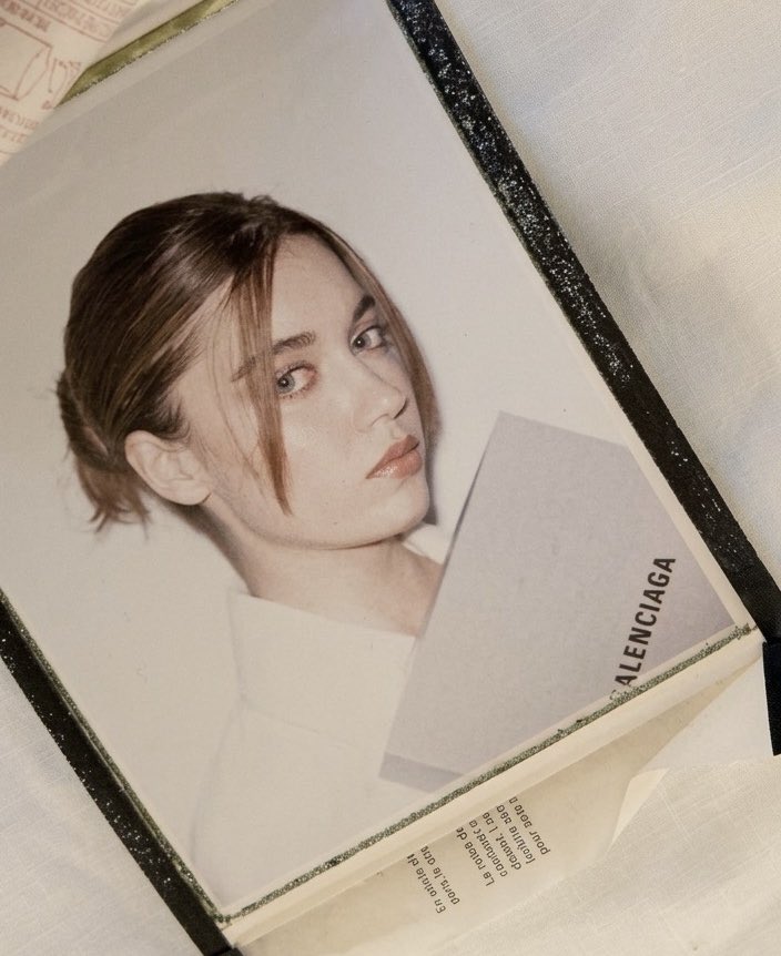balenciaga girl