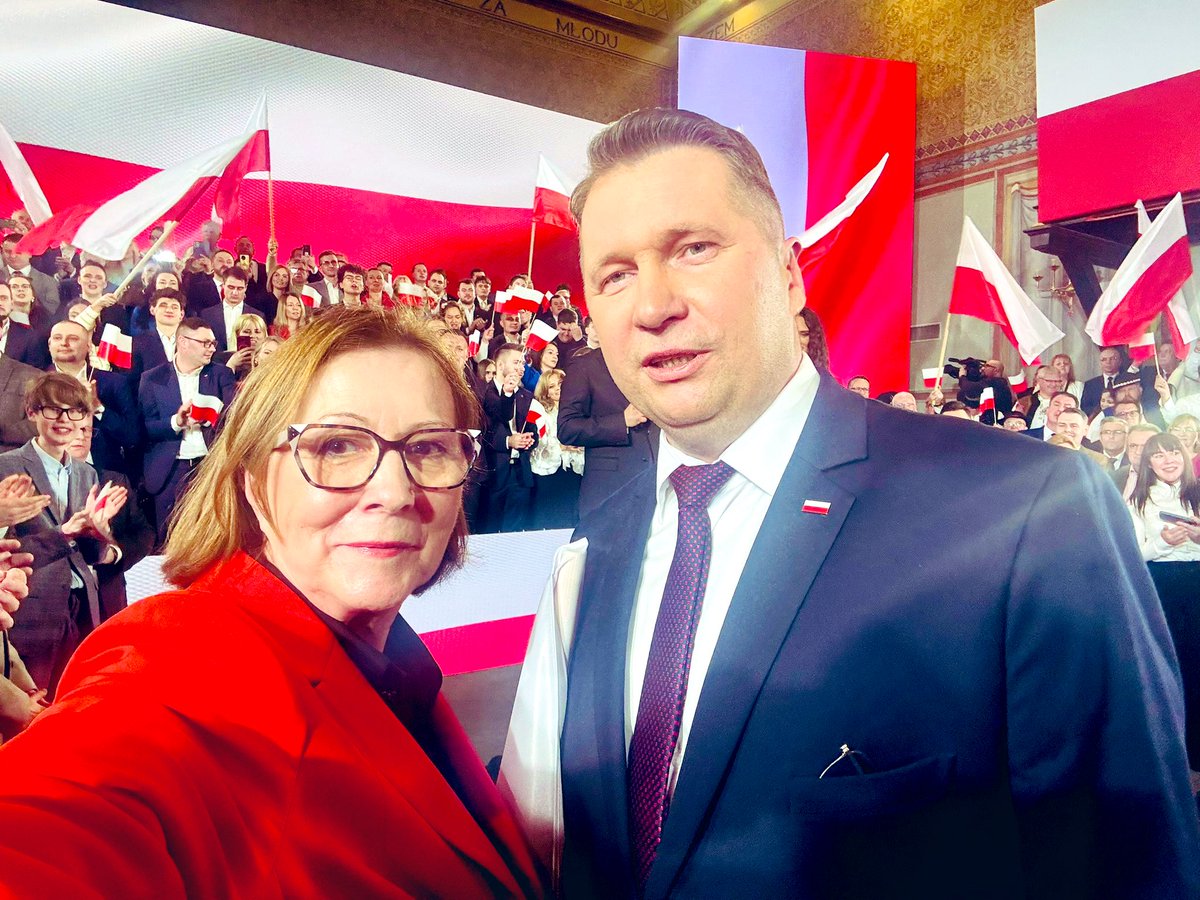 Ruszamy w Polskę z <a href="/CzarnekP/">Przemysław Czarnek</a> - do zwycięstwa! 💪🇵🇱
#KonwencjaPiS
