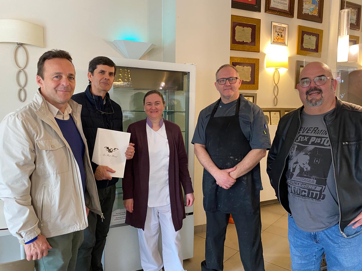 LO RAT PENAT tweet media