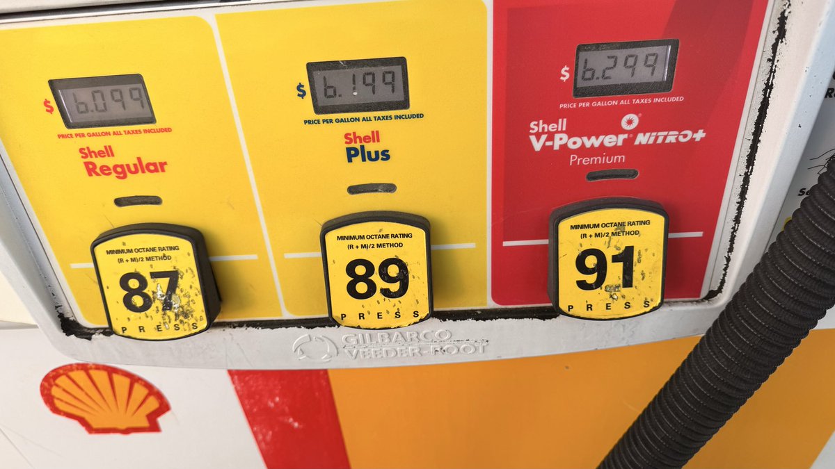lessonsoncivics's tweet photo. @BarronTNews_ Yeup, visited a gas station at Corbin &amp; Nordhoff in the SFV three days ago!! https://t.co/8yi33aSw5X