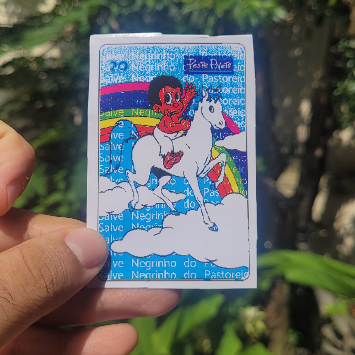 pestepivete tweet media