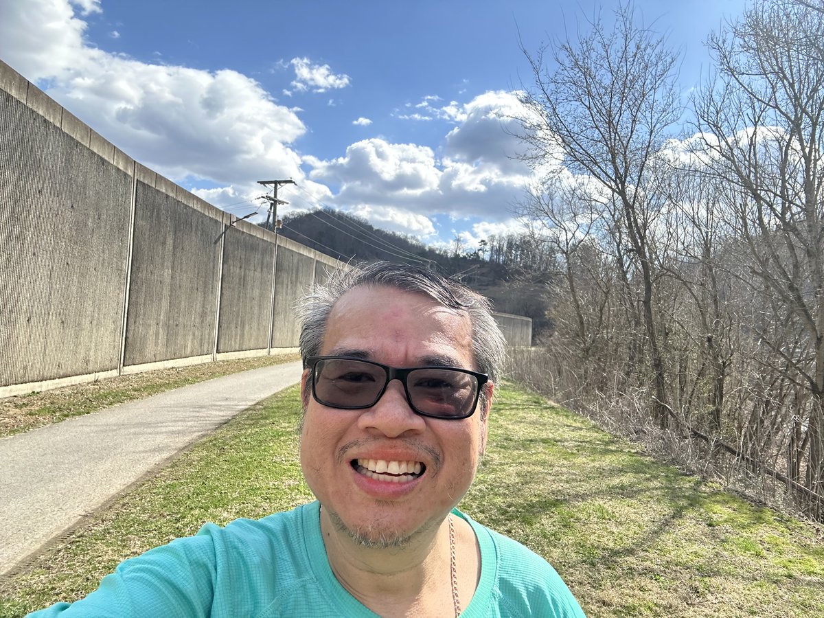 lim314159's tweet photo. Taking final 2 float days from work to be in Williamson, West Virginia to participate in 47 hour Conquer the Wall Endurance Challenge. Goal is 100 miles to earn belt buckle. https://t.co/vyPEtF7jNM
