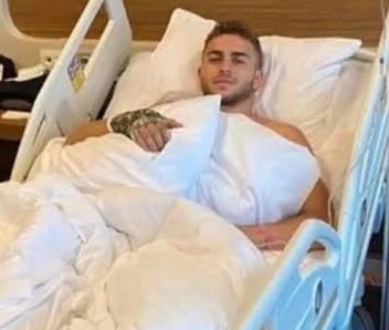 - Drogba, Melo, Sabri yükleyin.
+ Sabri?
- Şutlarım için.

 #BJKvGS
Barış Alper Yılmaz