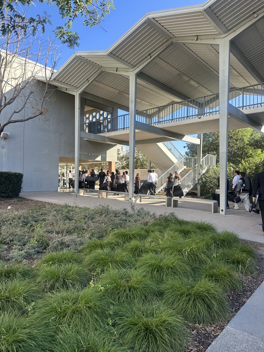 Watch The BOSS Symphonic Winds LIVE at 10am

CSUF Meng Concert Hall

youtube.com/live/GhULSUICw…

Please forward to
Friends and family