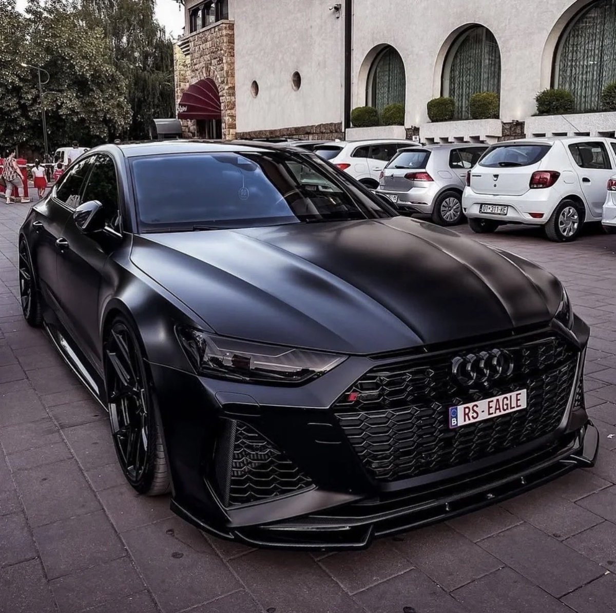 Only Audi tweet media