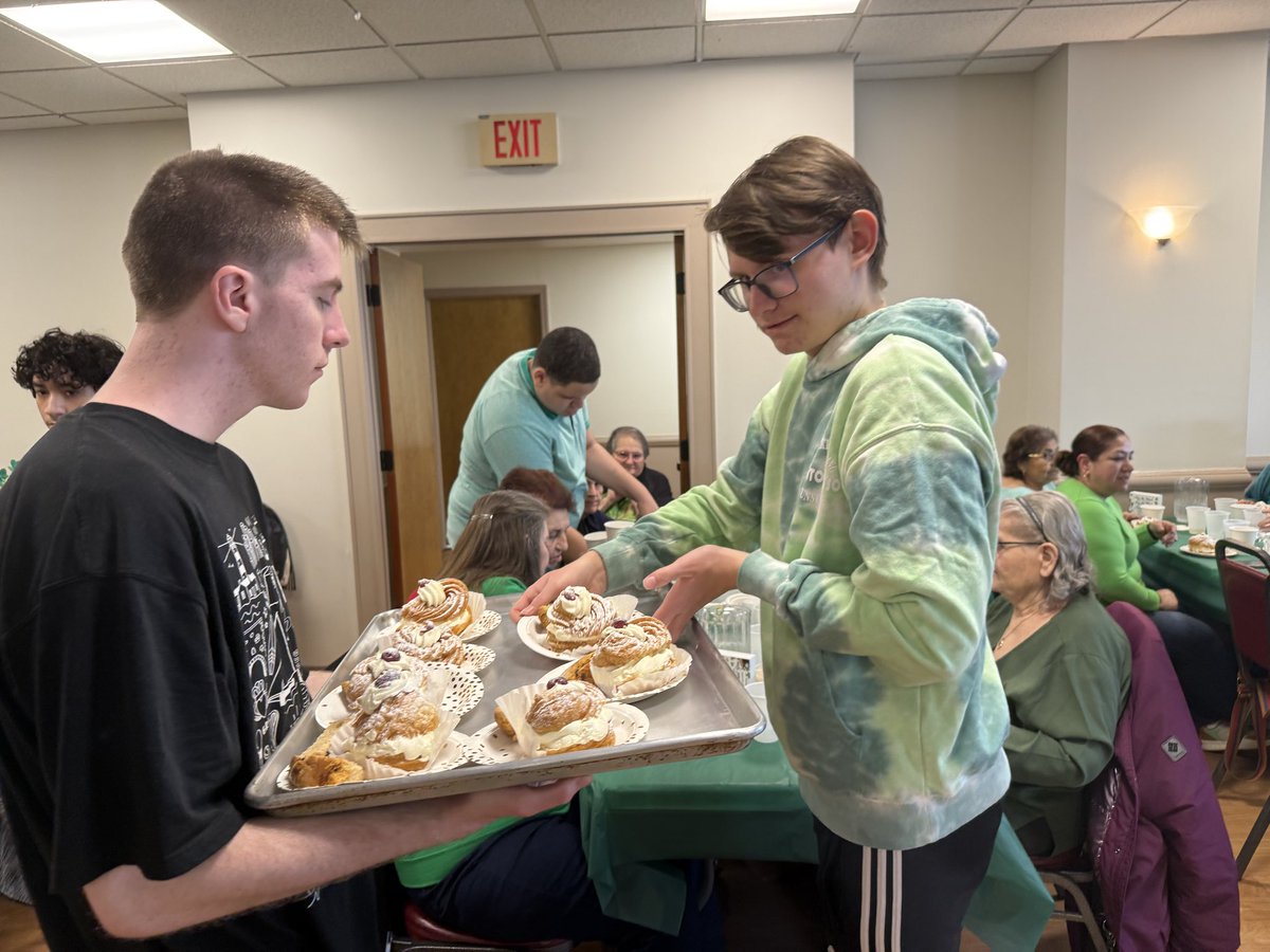 WHS Peer Pride tweet media