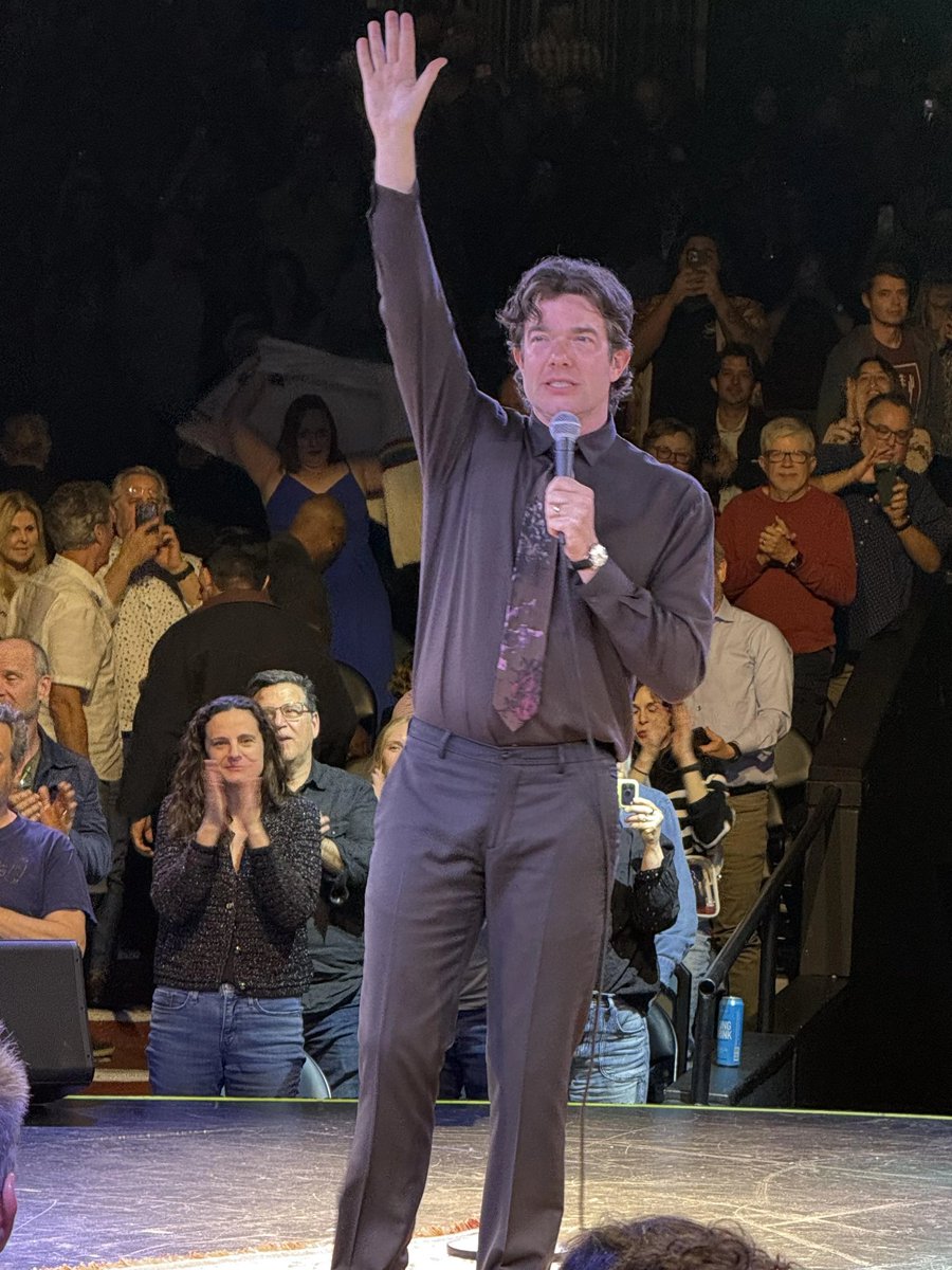 Mulaney Suits 🤵🏻 tweet media