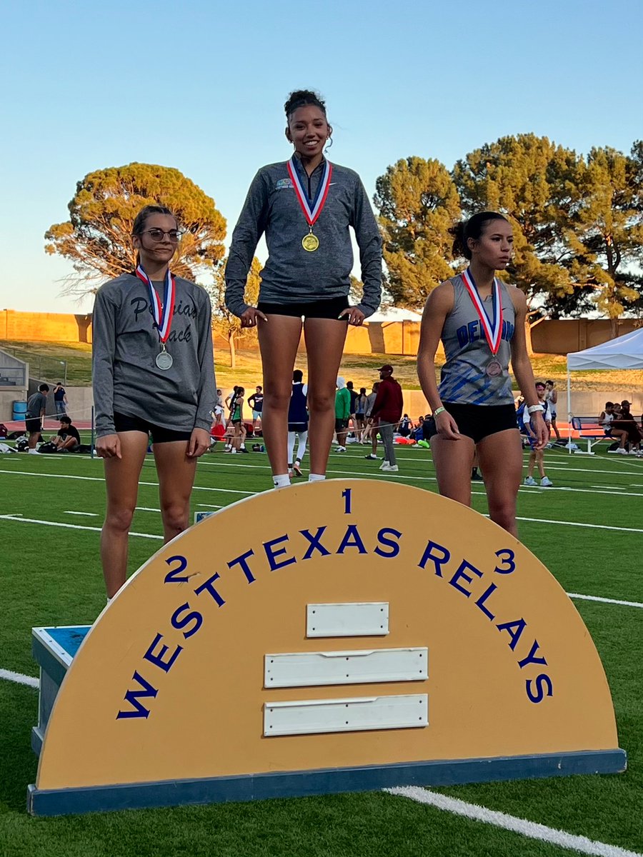 Mia Hairston tweet media