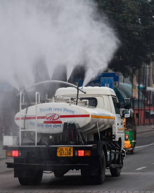 navipeth's tweet photo. @navalMH ji @madhurimisal ji, kindly urge #PMC to deploy the air pollution control trucks #APC (fogger mist cannons) #postSunset at hotspots like construction sites &amp; crematoriums for better impact at the source
#PuneAirQuality #NCAP @SakalMediaNews @PSamratSakal https://t.co/wW1YcyyFd0