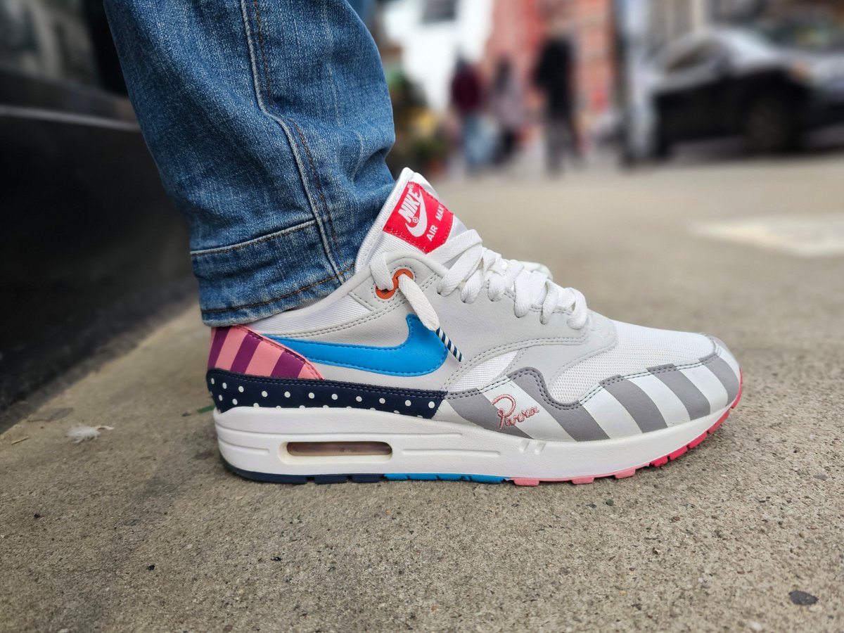 air max parra on feet