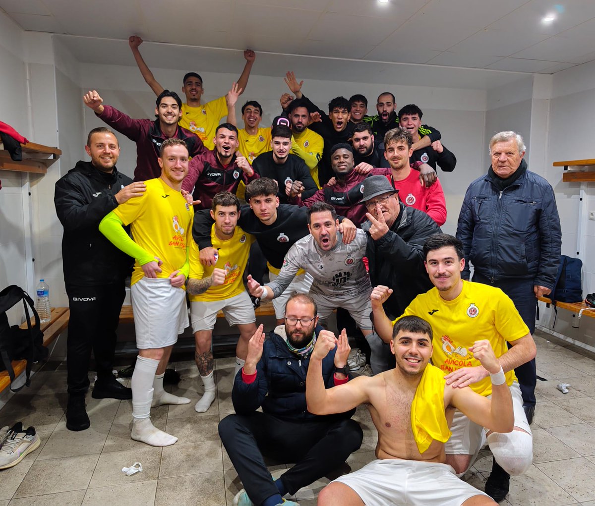 Final en la Urba!!!!!
La victoria se viene para Los Belones!!!
🔴⚫️🏴‍☠️⚽️💪
<a href="/CDMediterraneo/">Club Deportivo Mediterráneo</a> 1-2 <a href="/CDSGDLJ_OFICIAL/">CD San Gines De La Jara</a> 
Goles: Antonel y Manolo
Seguimos en la parte alta de la tabla
Seguimos piratas!!!
<a href="/Cartagena_Dep/">Cartagena Deportiva</a> 
<a href="/Ctdeporte2018/">CartagenaDeporte</a> 
<a href="/Nacional10x/">PreferenteAUT</a> 
<a href="/treceraG13/">Trecera.com ⚽️</a>