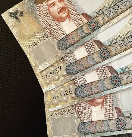 Aa200002aA's tweet photo. من تبي العيدية مقدم قبل العيد 😊😇

💵💵💵💵💵💵💵💵💵💵💵💵 https://t.co/ZlilQ0zJAg
