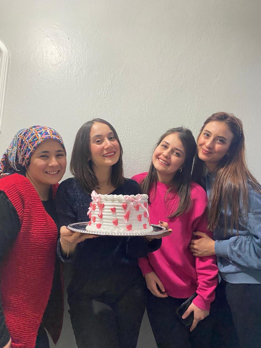 Sizi her evrende kız kardeşim olarak seçerdim 🤍