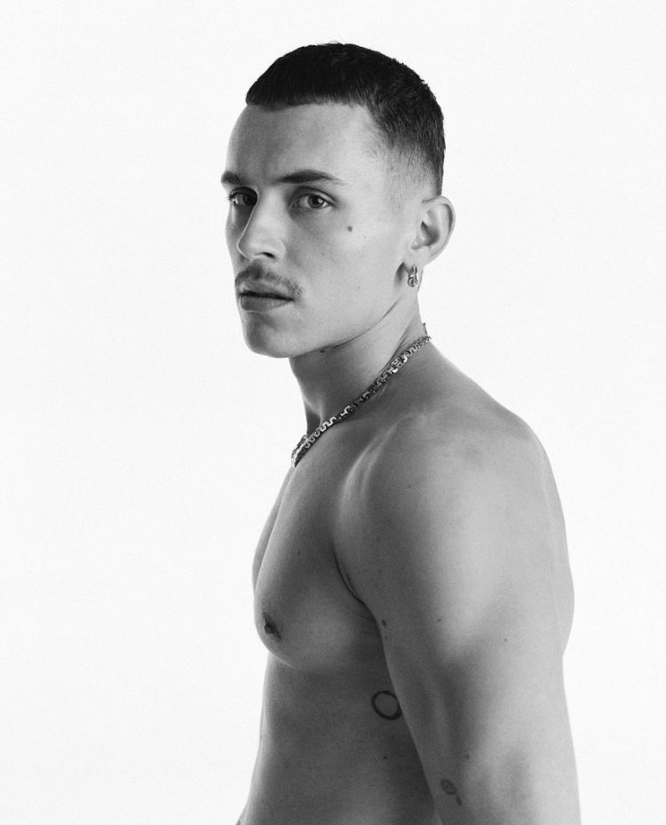amagazinex's tweet photo. #AronPiper de Élite posa para #GorkaPostigo en #DustMagazine. https://t.co/FpmHEriRbn