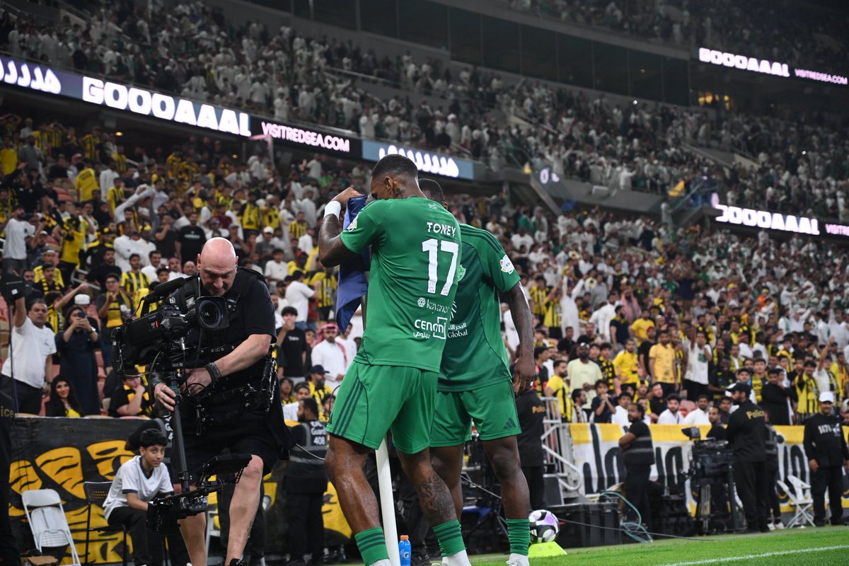 k_999990's tweet photo. تغطية دربي جده #الاهلي #الاتحاد
#الأهلي_الاتحاد #جده #جده_lلان https://t.co/FQp0PwEHiJ