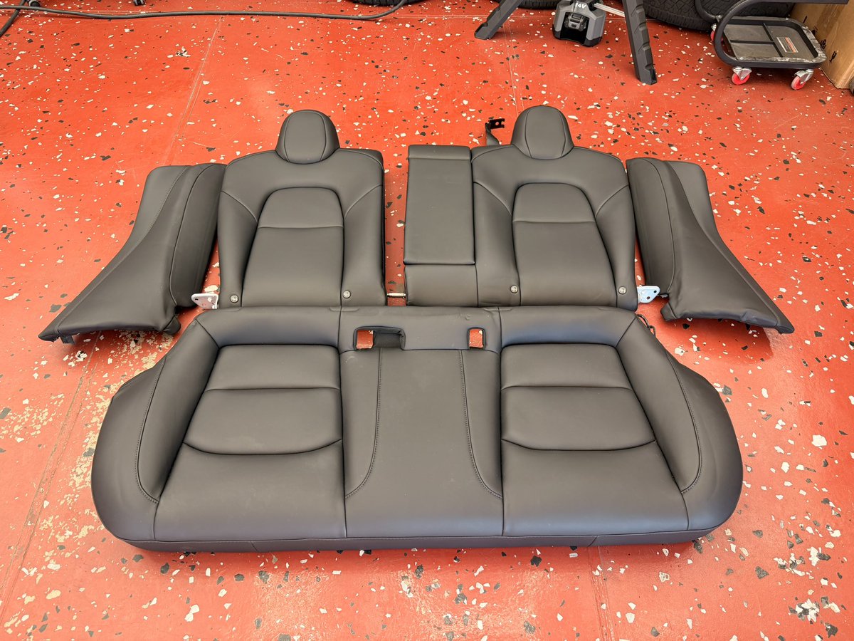 Dan from Spotted Model: Cars & Tech tweet media