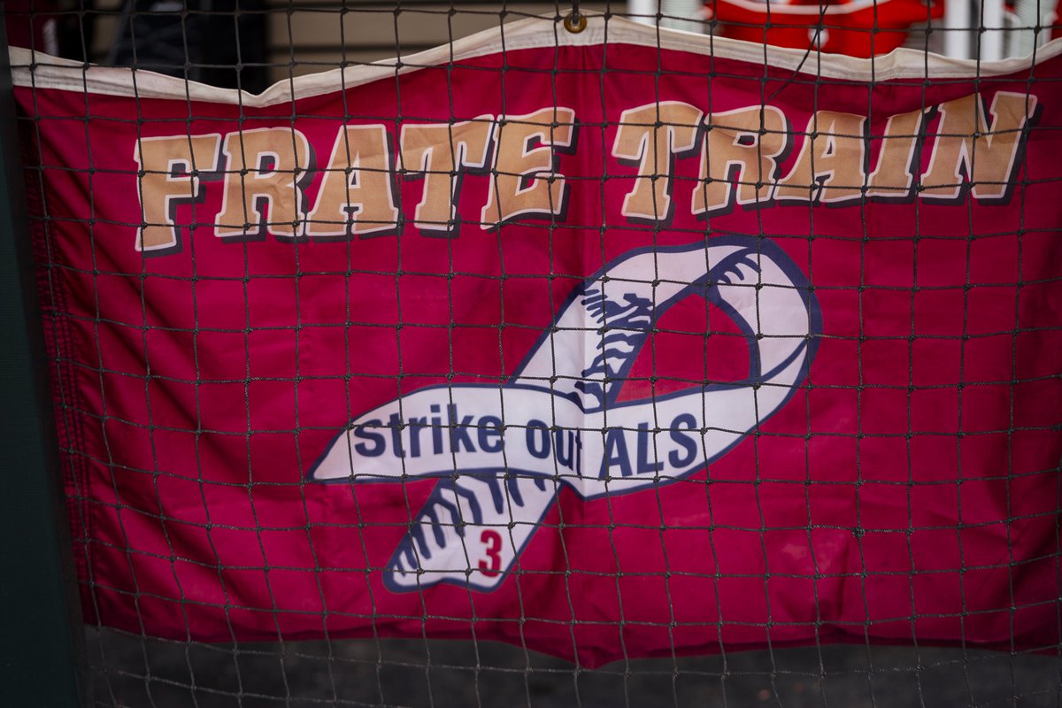 BCBirdBall's tweet image. Playing for more than a game tonight ❤️3️⃣ 

#Birdball x #kALS