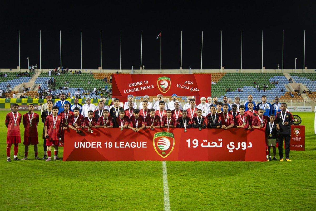 OmaniLeague's tweet photo. 📸 من تتويج نادي @MusanaFC بالمركز الثاني 🥈 والميداليات الفضية في #دوري_تحت_19_سنة للموسم الكروي 2026/2025 https://t.co/ZGMZVPEPvA