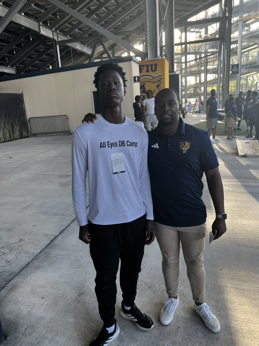 Jordan Moreland tweet media