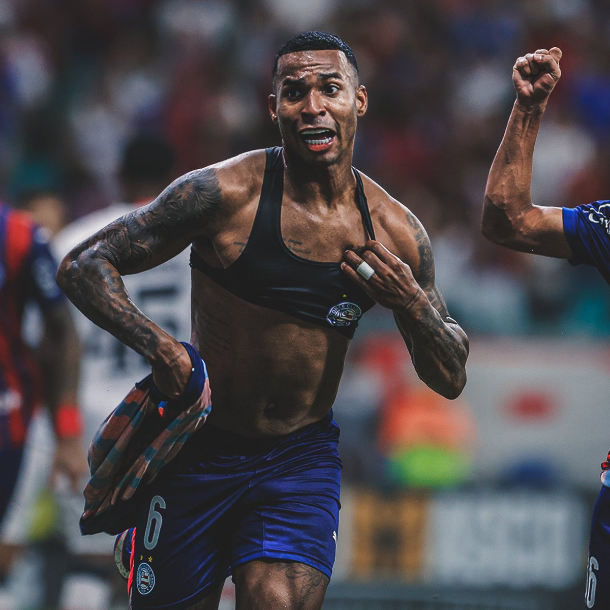 R10 Score tweet media