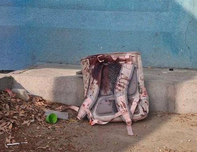Mojtabapacino's tweet photo. معلوم شد مدرسه میناب رو جمهوری‌اسلامی زده تا با مظلوم‌نمایی بتونه از جنگ در بره.
قبلا هم سلامی گفته بود هواپیمای اوکراینی رو زدیم تا جنگ نشه. https://t.co/6vqilCRQk7
