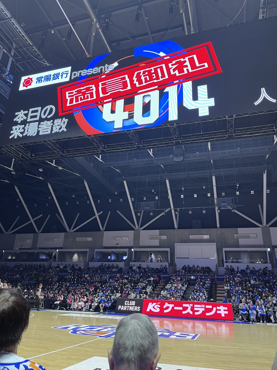 みーまる tweet media
