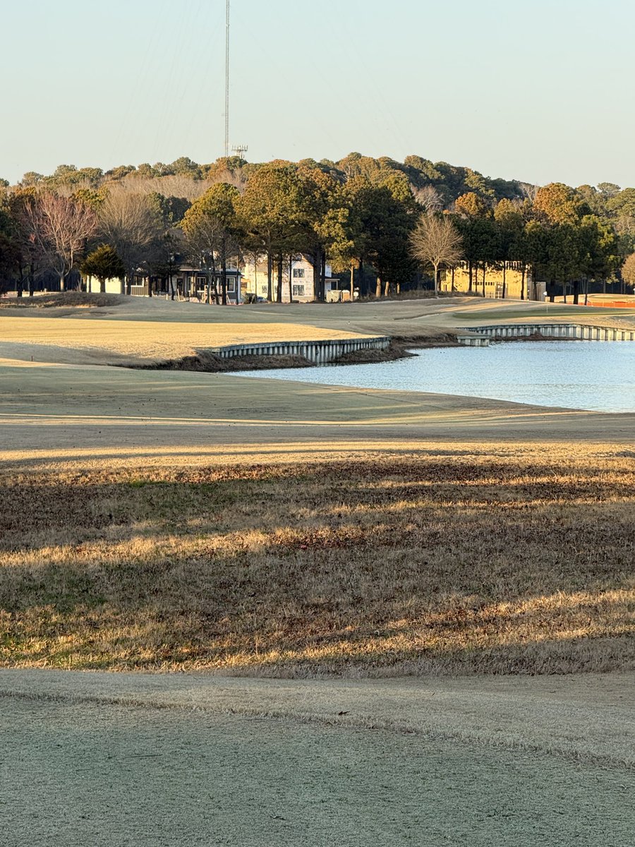 Plisken2112's tweet photo. What a glorious afternoon for some quality control! #esva #baycreek #nicklausdesign #devilsbackbone https://t.co/7UkMiG7uAW
