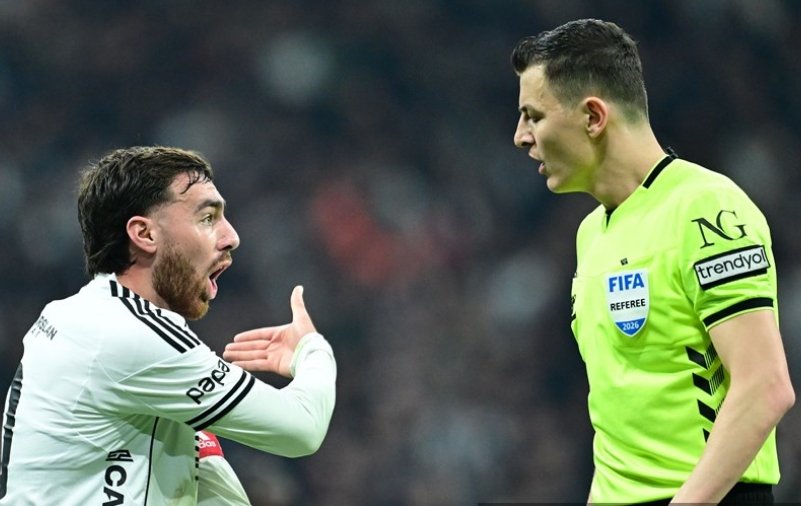 Orkun Kökçü, gördüğü kart dışında 4 sarı kart daha görmeliydi. (TRIO)