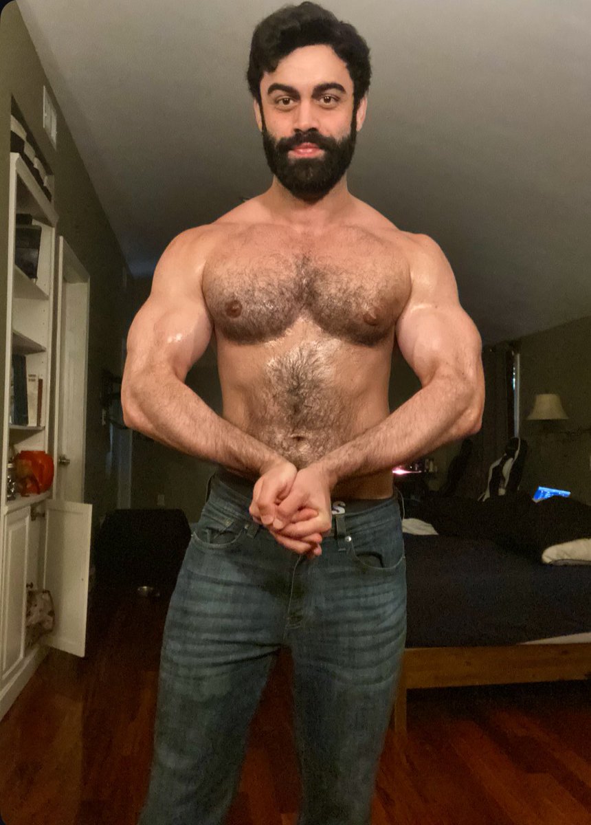 Muscle Master Kevin tweet media