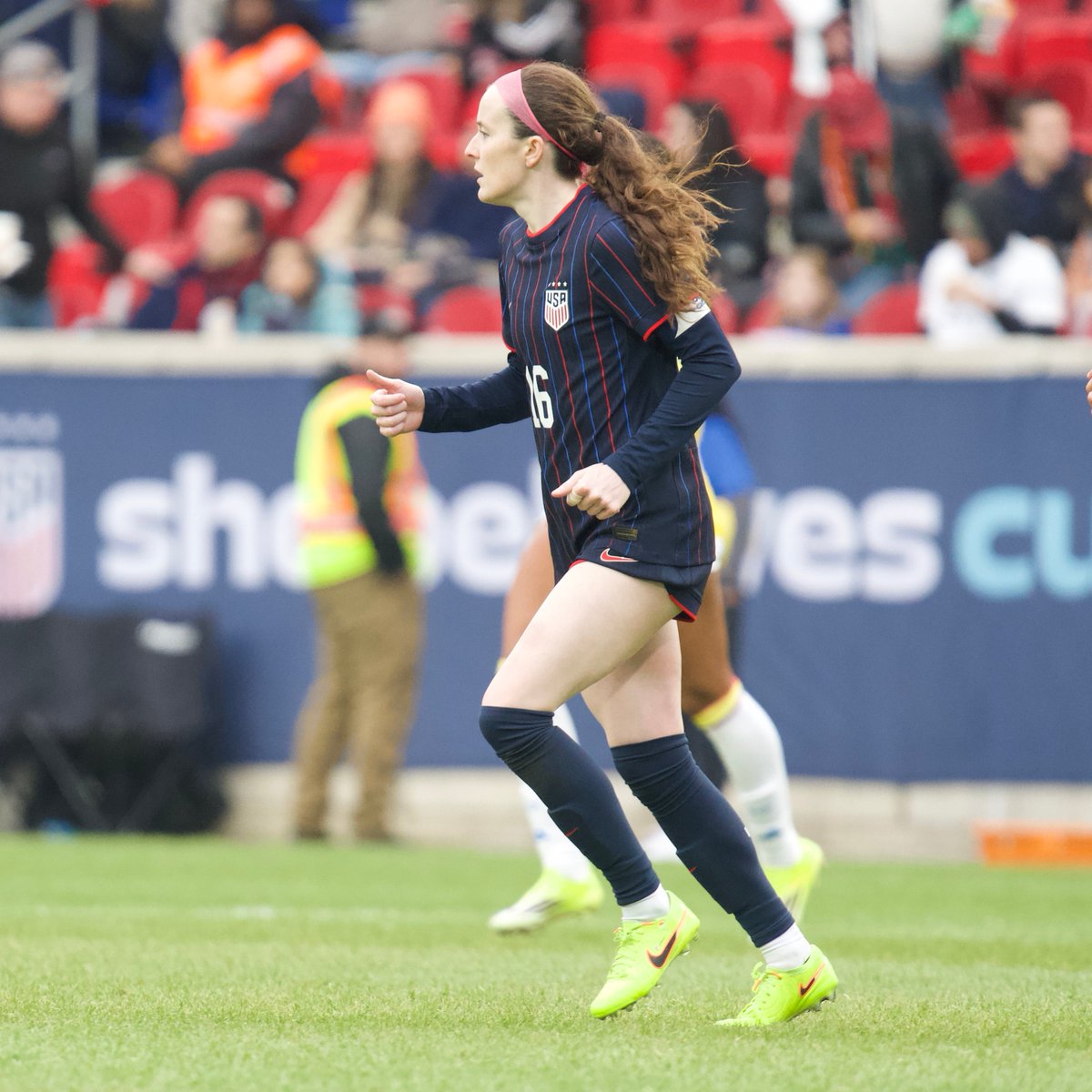 Almost exactly 9 years after debuting in the same stadium at the 2017 SheBelieves Cup, Rose Lavelle captains the USWNT to their 8th victory 🌹