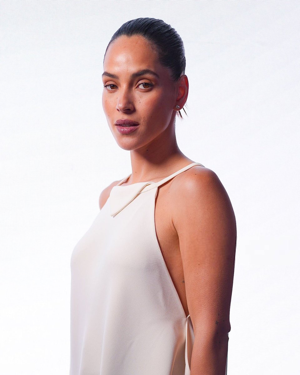 Adria Arjona Updates tweet media