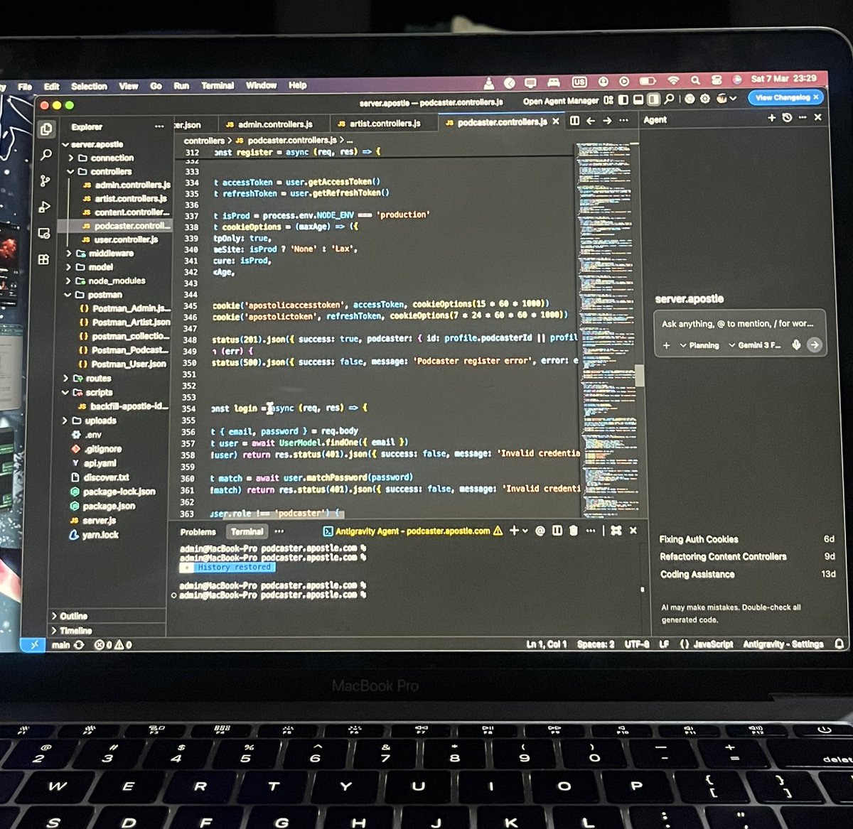 stephenonucheyo's tweet photo. And after getting advice from the doctor, nurses, my parents, my friends, and myself to enjoy the weekend and stay of work and screens after the last weeks hospital experience.

Here I am, trying to just “fix a simple bug” that is taking 4 hours already 😭

I’m cooked bro. https://t.co/MeIMviN6Tq