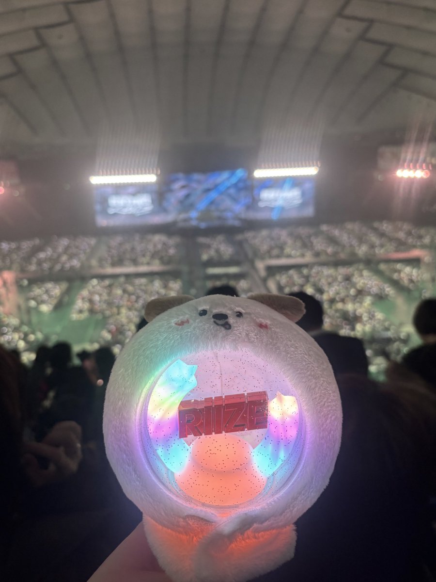 よしなが tweet media