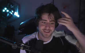 como esperado a primeira reação do cellbit ao ver o leon foi falar que beijaria ele, nunca me decepcionou