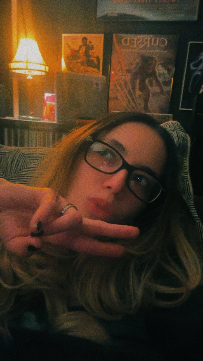 Alonna Lee 🎃 tweet media