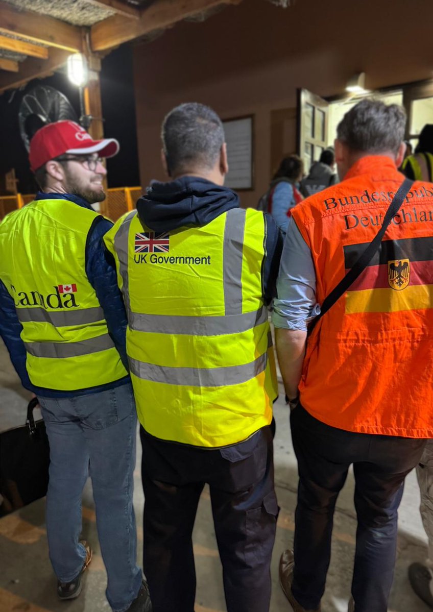 Travel.gc.ca tweet media